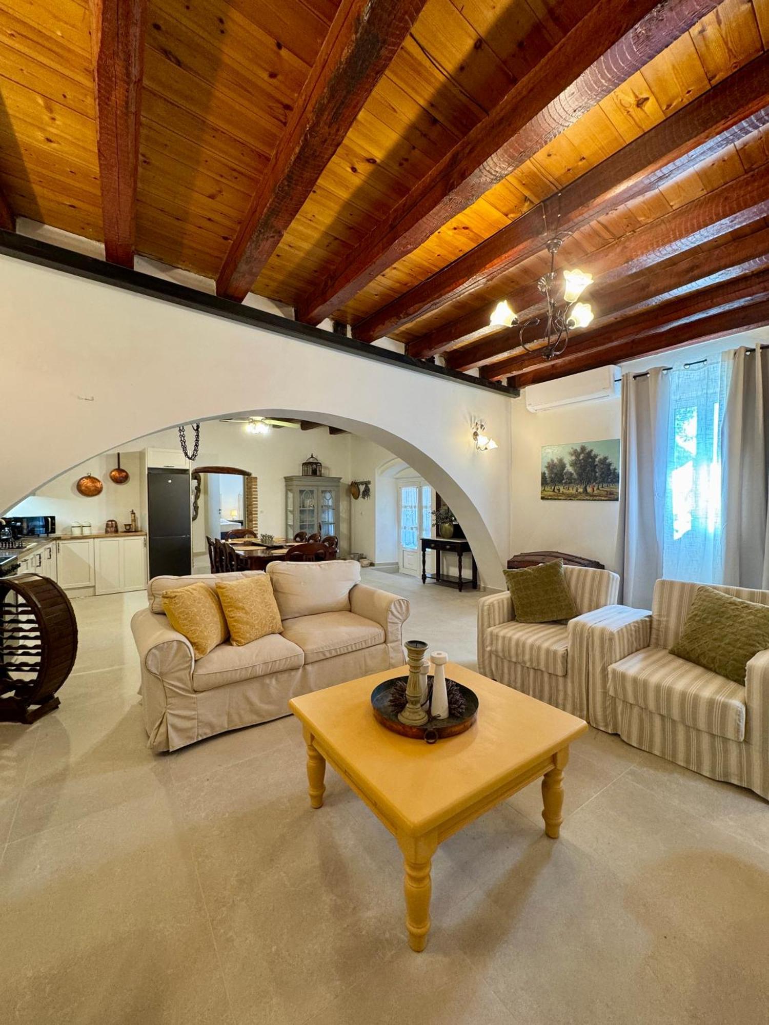 منزل الضيف Strongylí  في Marcora'S Historical Estate المظهر الخارجي الصورة