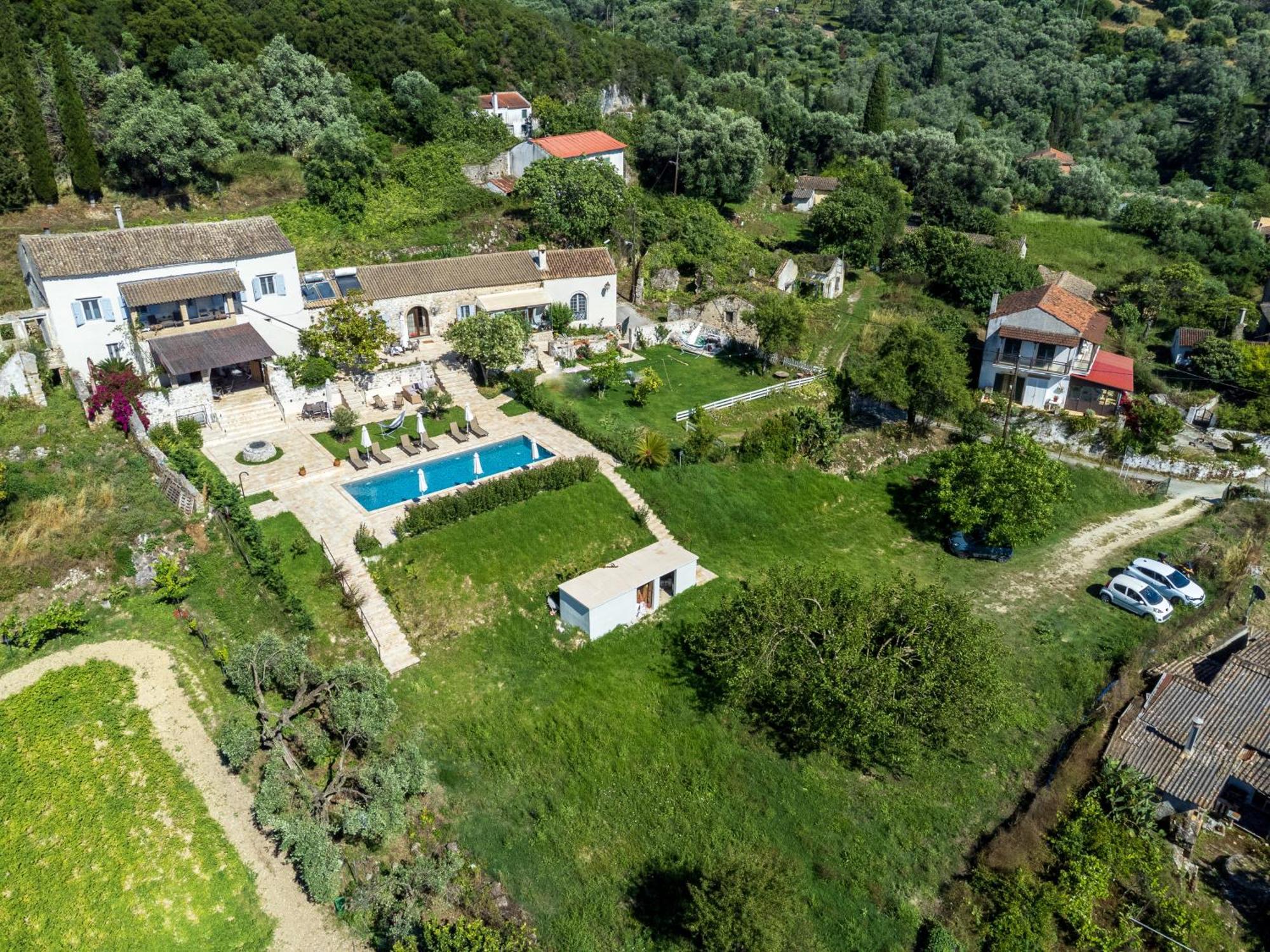 منزل الضيف Strongylí  في Marcora'S Historical Estate المظهر الخارجي الصورة